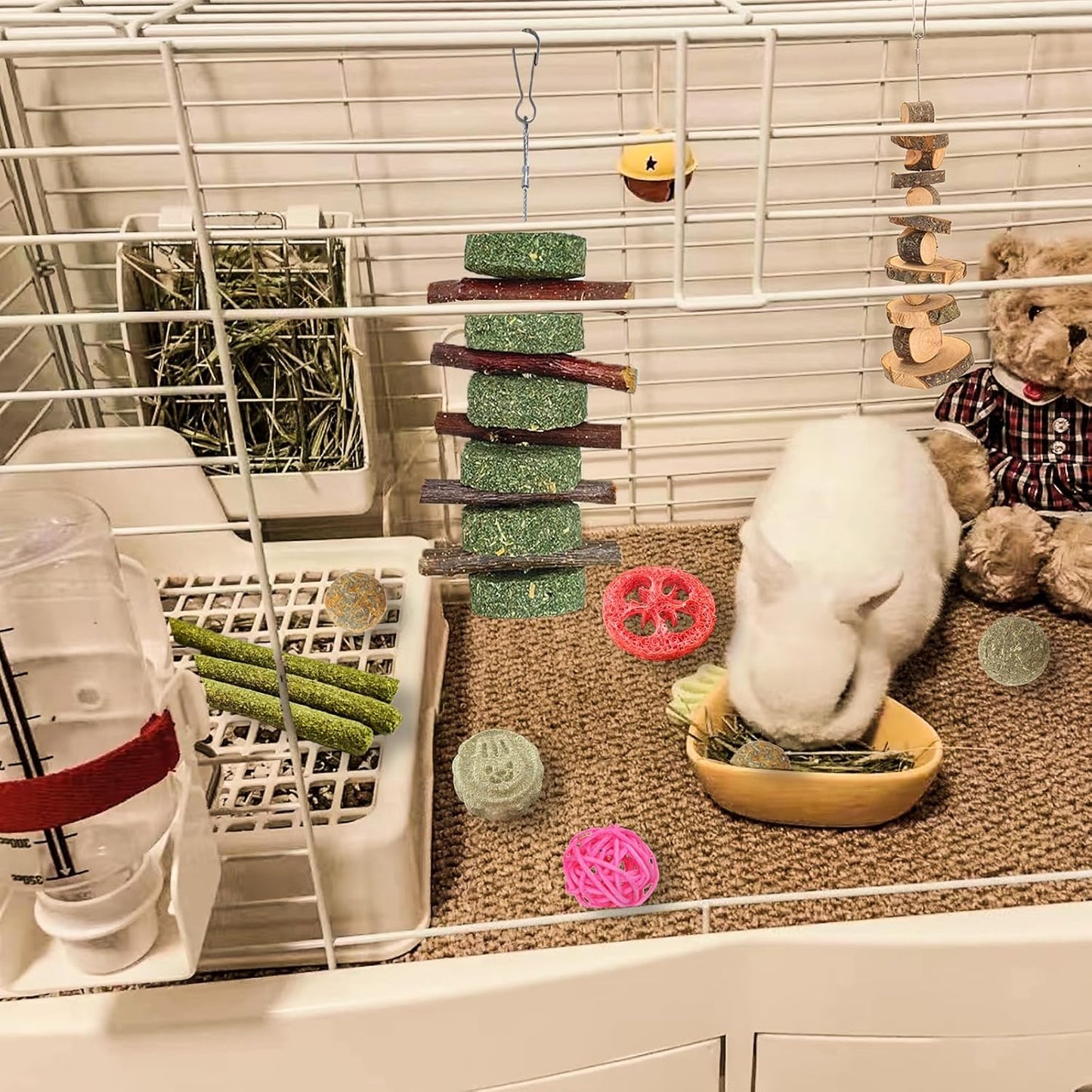 Grddaef 20 PCS Bunny Chew Toys for Teeth, Natural Rabbit Toys Apple Wood Grass Timothy Sticks Chew and Treat for Guinea Pigs Hamster Chinchillas